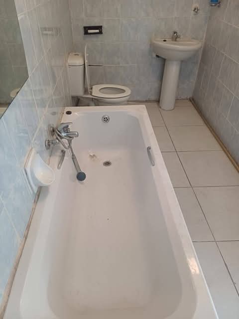 Bachelor room available for rental on the 1st  in Bedfordview