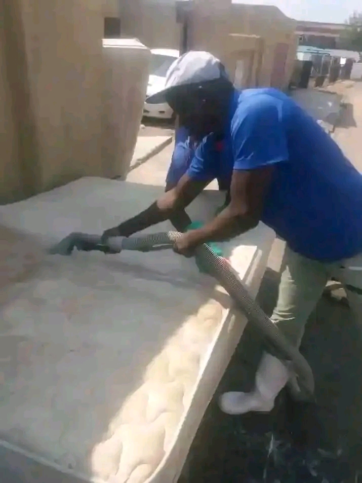 We clean mattresses,couches,carpets,car inter  in Kensington