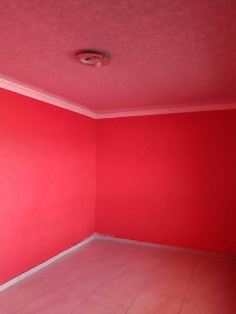 Garage available in ext 12 via fourways for r  in Protea Glen