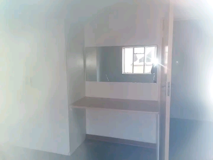 Room to let in a flat for a single working pe  in Turffontein