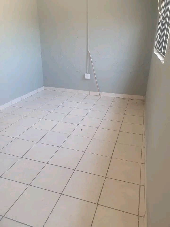 2 bedroom cottage available immediately at ex  in Ebony Park