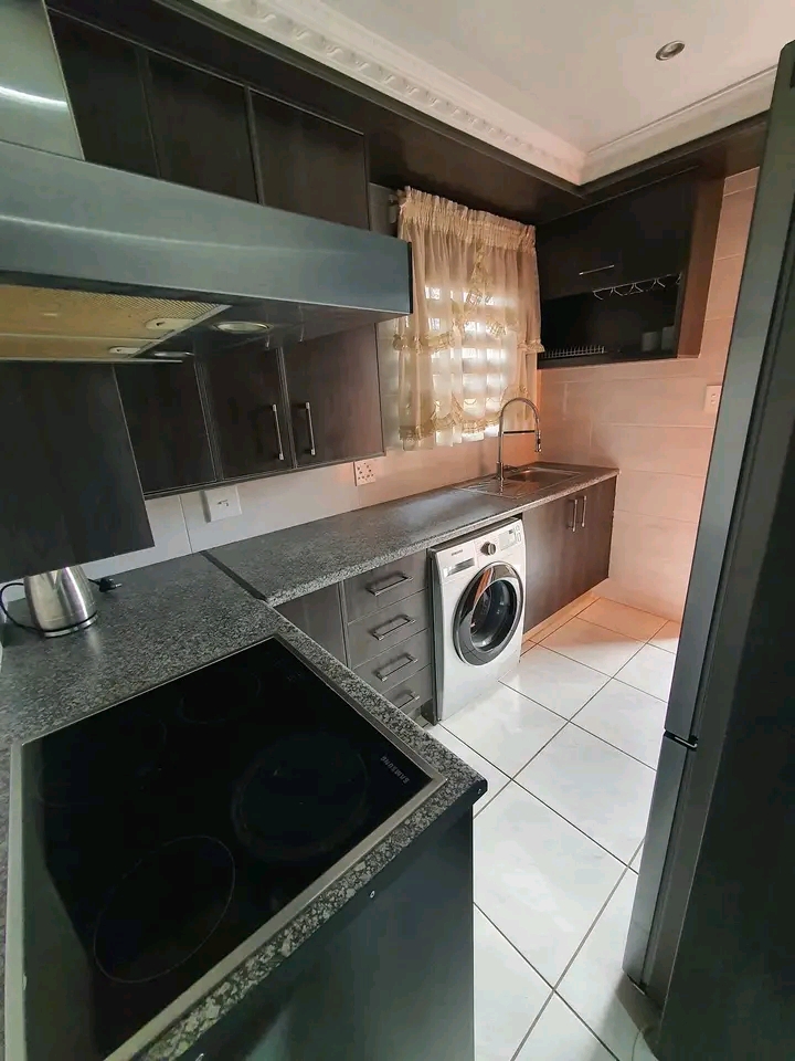 Stunning 3 bedroom house located in paradise,  in Vosloorus
