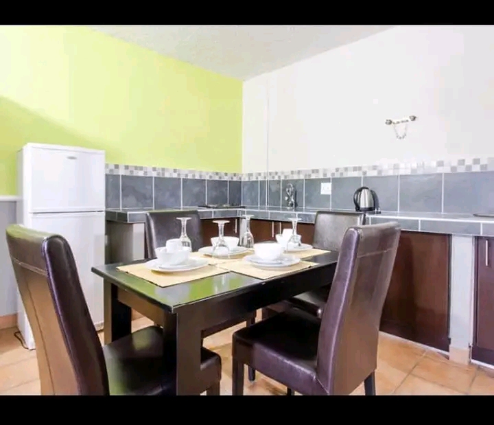 Room available for 2 guys at 120 end street
  in Johannesburg