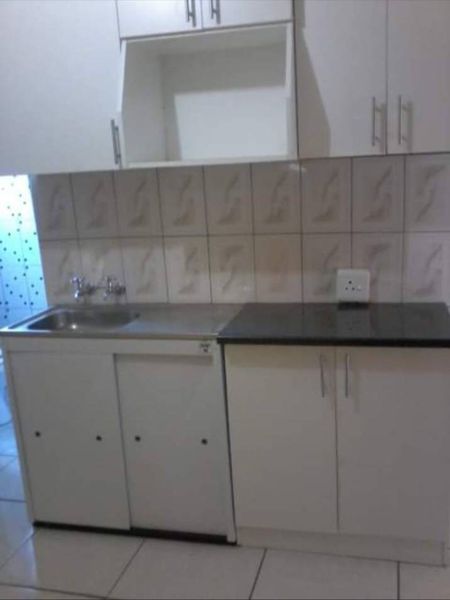 Ebony park ext 4 📌
( walkable distance to  in Ebony Park