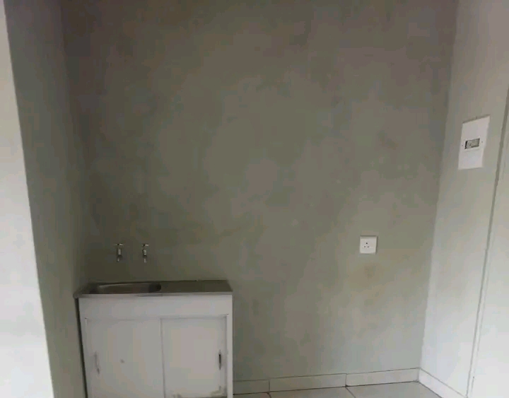 Room with own shower and toilet
29 verdun. n  in Delville