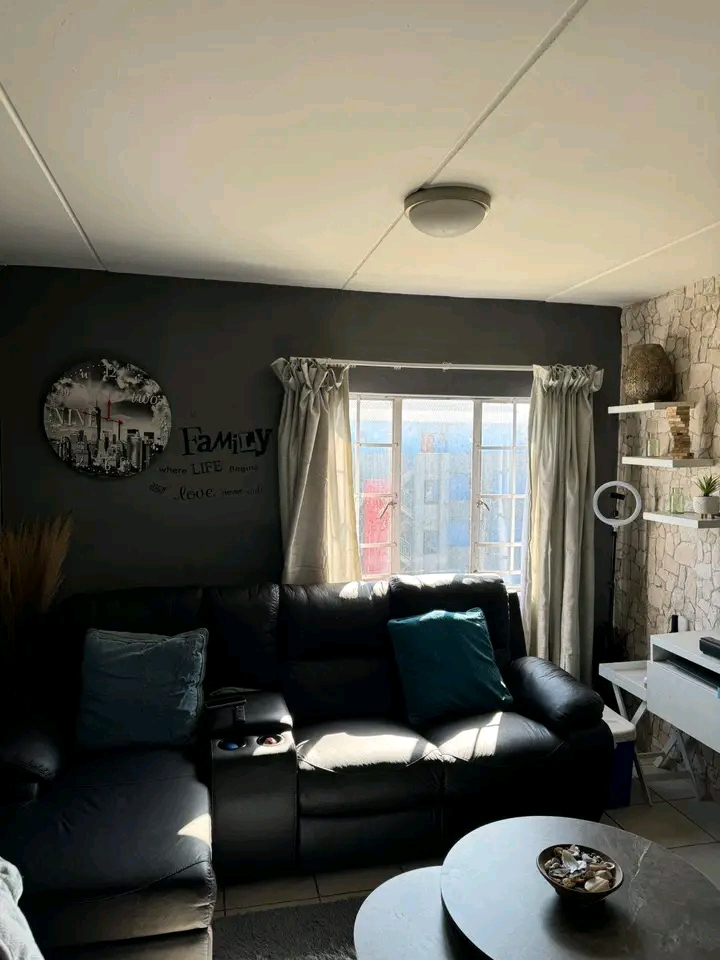 Beautiful 2 bedrooms flat to be available on   in Fleurhof