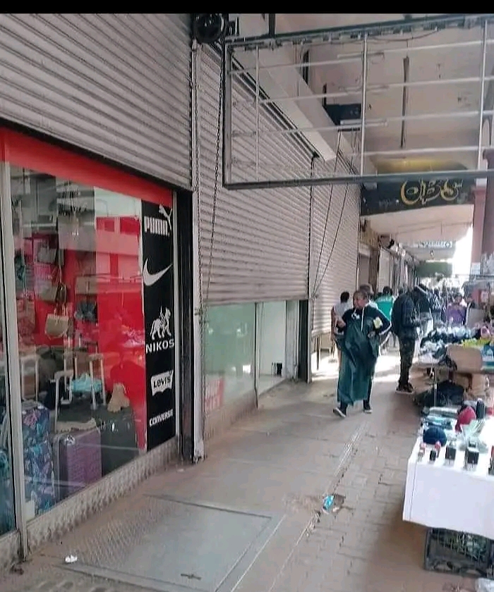 Shop to let | jbg cbd | bree and hoek st
80m  in Johannesburg