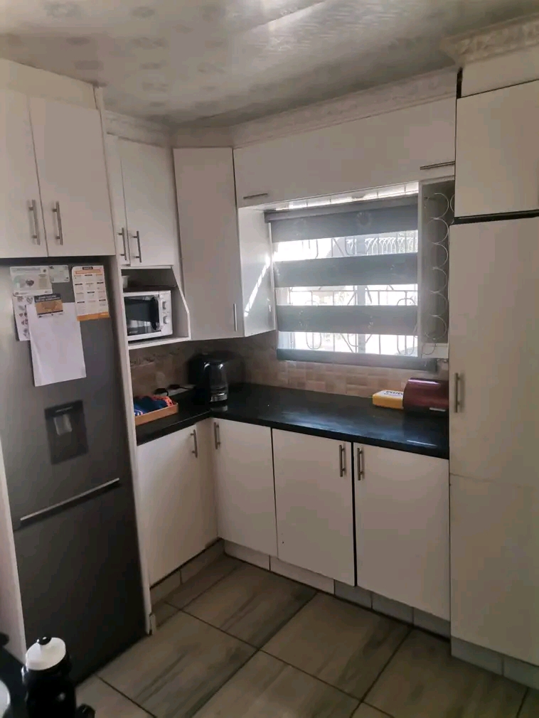 1 bedroom cottage to rent at kempton park �  in Norkem Park