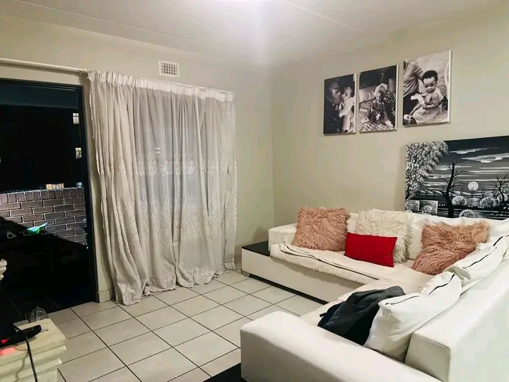 2 bedroom first floor apartment for sale in    in Centurion