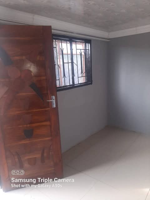 Room to rent for r1500 including electricity,  in Nellmaphius