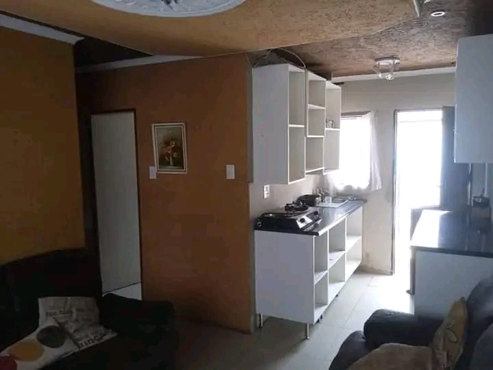 2 bedroom rdp house to rent available at mtha  in Tembisa