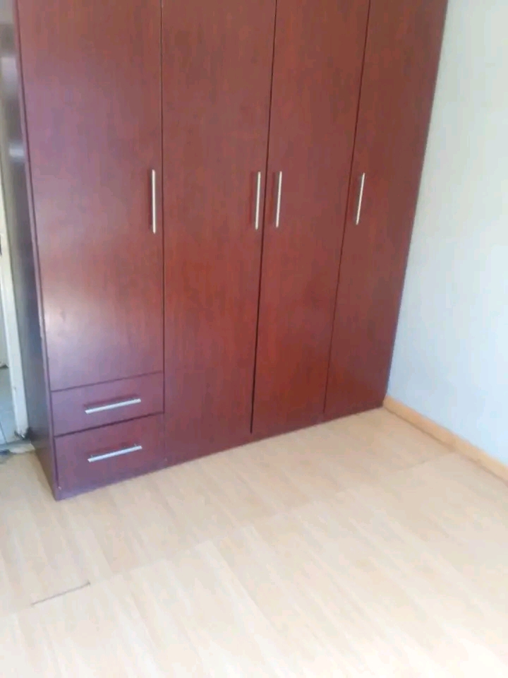 A loan standing 3  bedroom house available fo  in Vosloorus