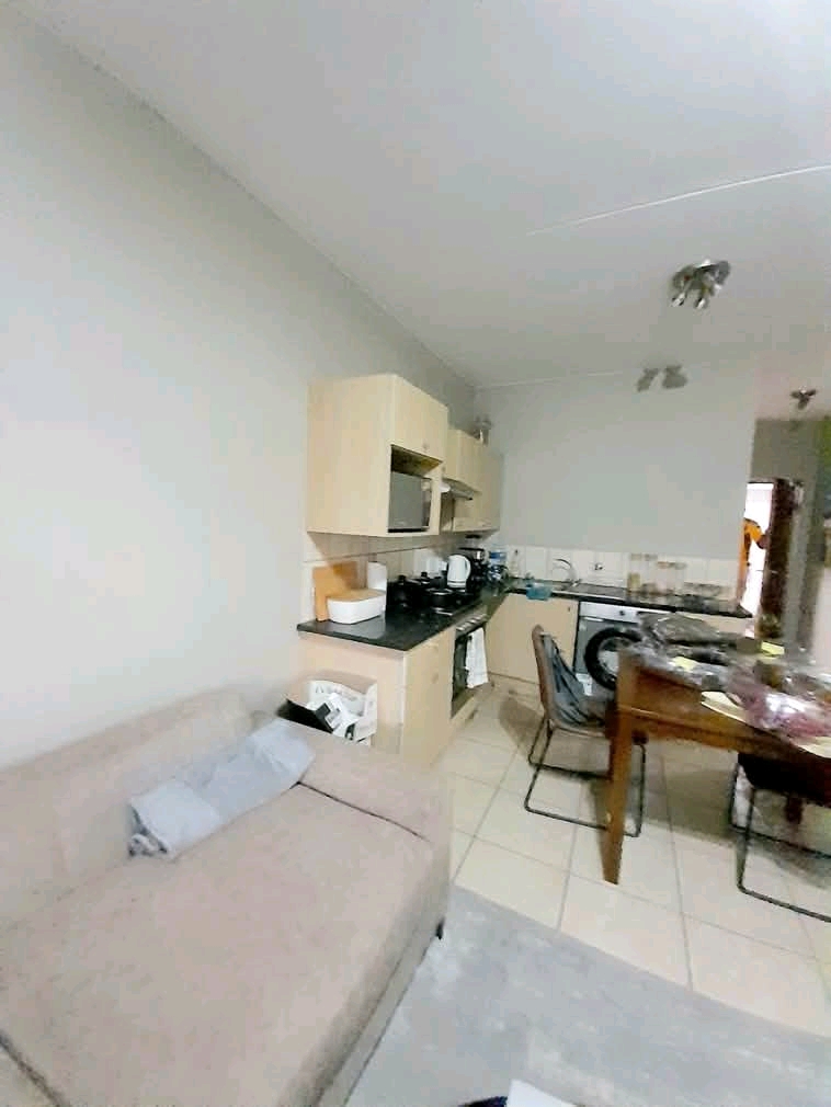 A beautiful, neat and well maintained 2 bed 1  in Ferndale