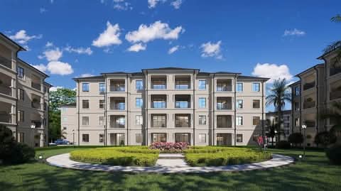 3 bed apartment 
available now
a spacious d  in Blue Hills
