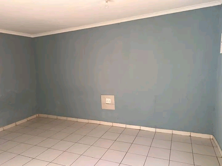Another new cottage is available for rental,   in Clayville