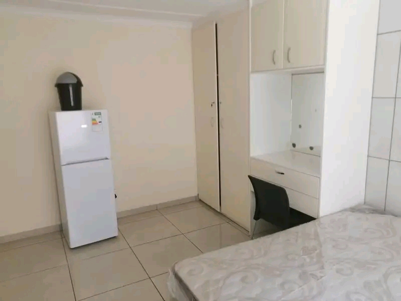 Extension phase2
ensuits available for stude  in Diepkloof