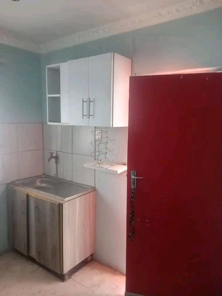 Cottage to rent water included and electricit  in Lombardy East