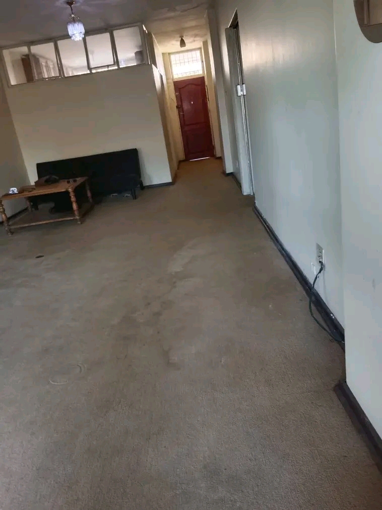3 bedroom flat for rental
kenmere and saunde  in Yeoville