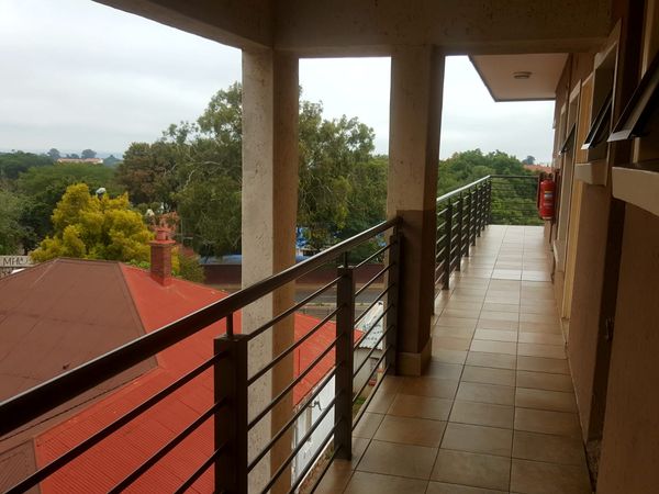 Clean & secure bachelor flat available in ber  in Berea