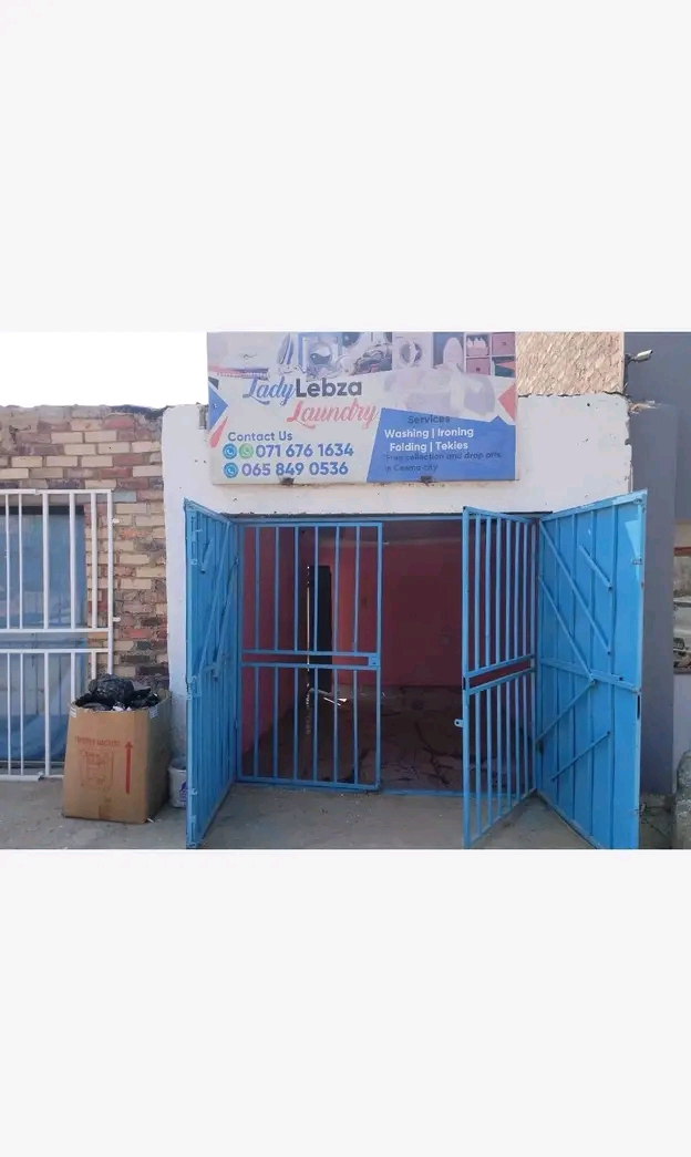 Shop still available at ext 6 stop sign next   in Cosmo City