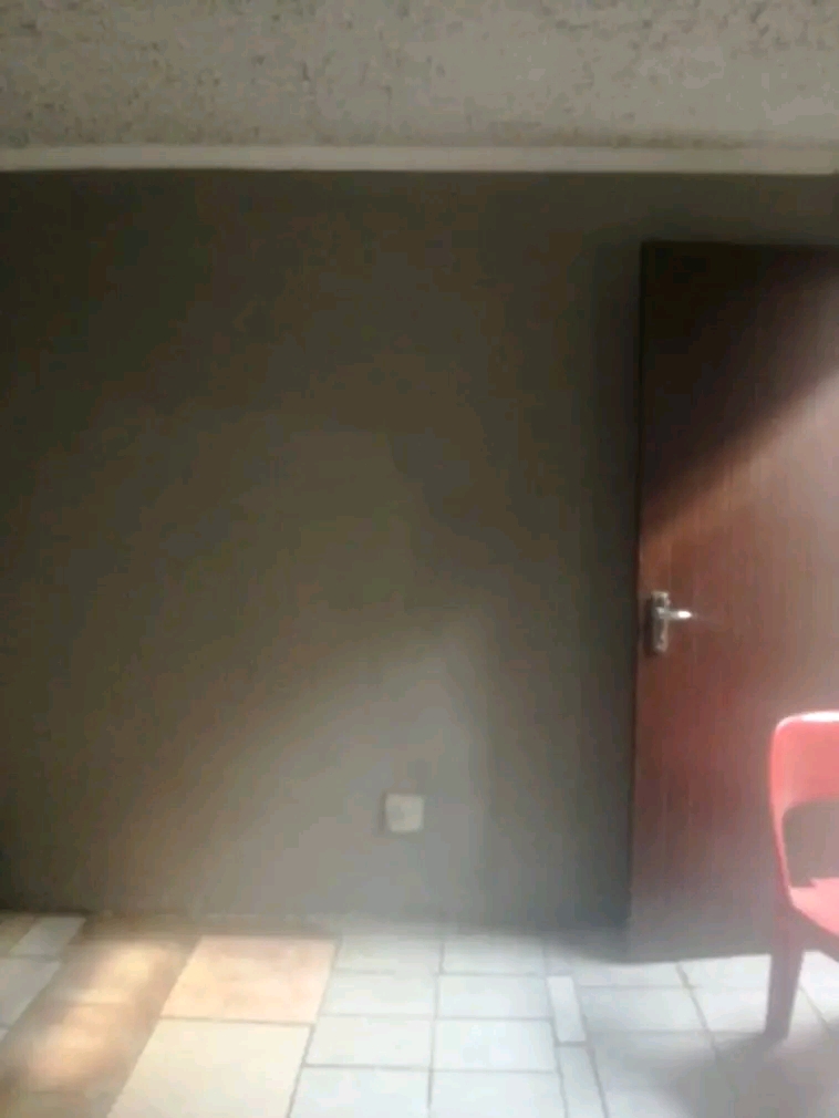 Room available in ext 3 rent 1600 nxt to pick  in Dobsonville