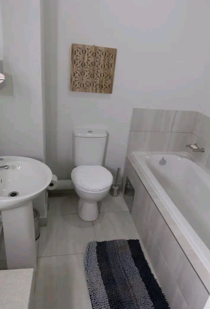 Modern apartments to rent close to a taxi ran  in Kempton Park