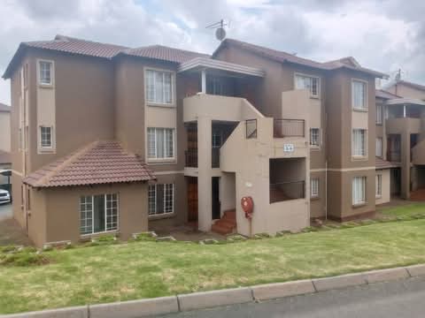 Johannesburg south sparrowgate lifestyle esta  in Mondeor