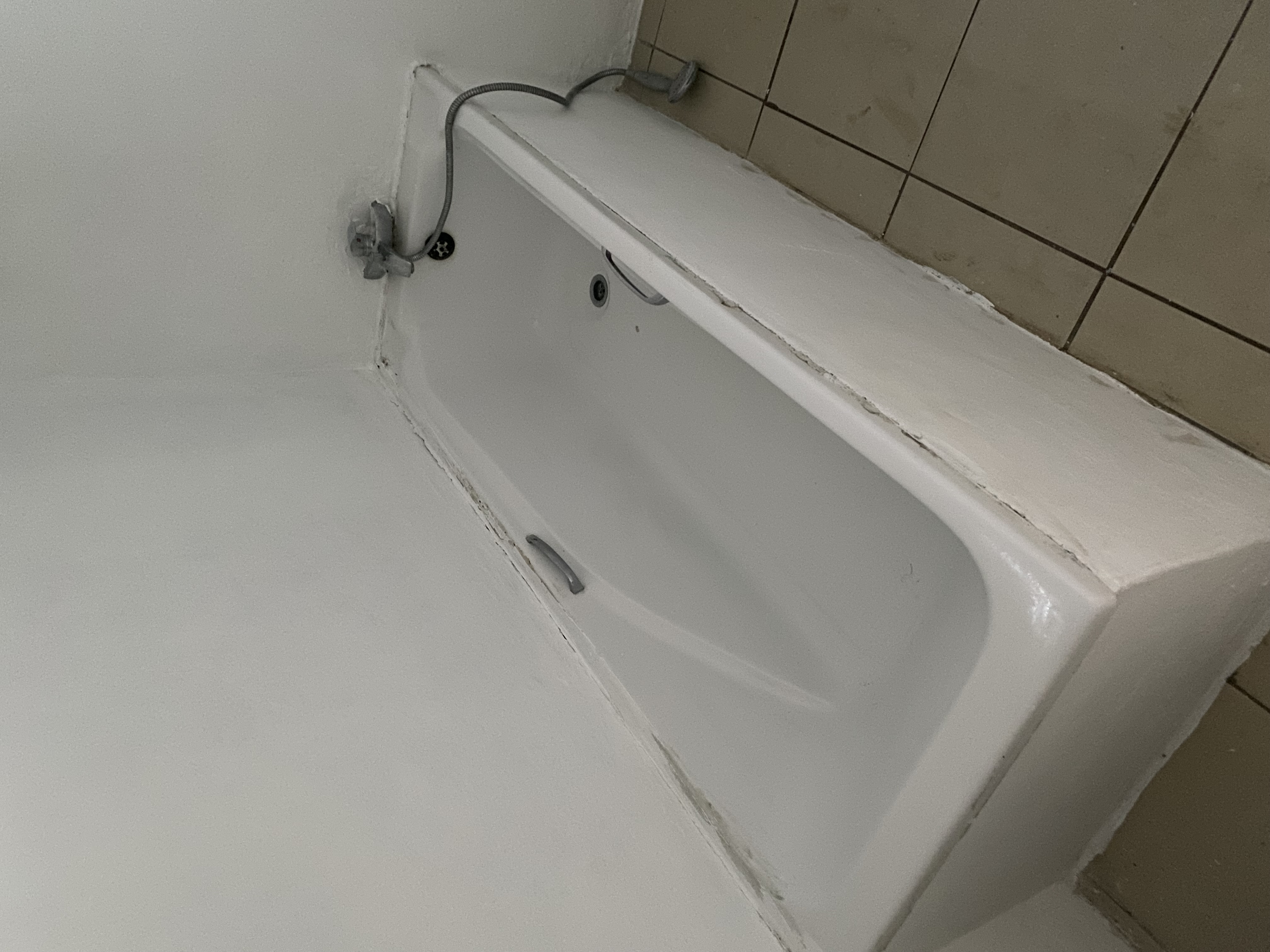  room to rent, no deposit required parking av  in Vosloorus