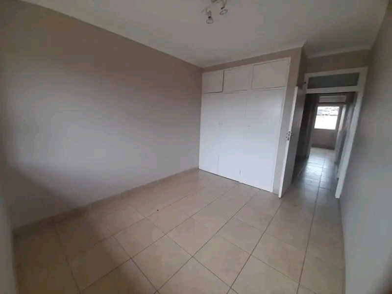 Room in a shared apartment available move in   in Sandton