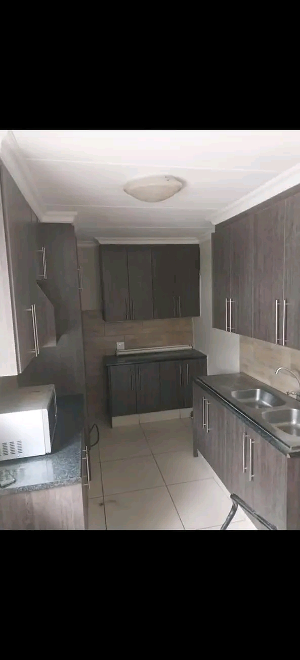 1 bedroom flat available for rental at kempto  in Birchleigh North