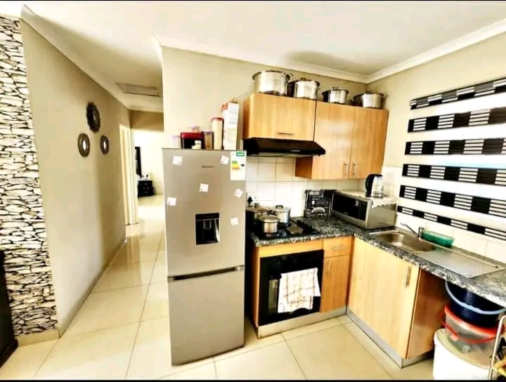 House is available to rent available immediat  in Windmill Park