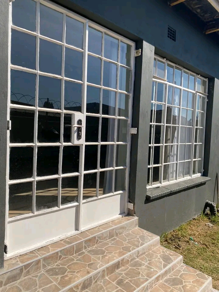 🏠2 bedroom apartment to let. new modder -   in Benoni