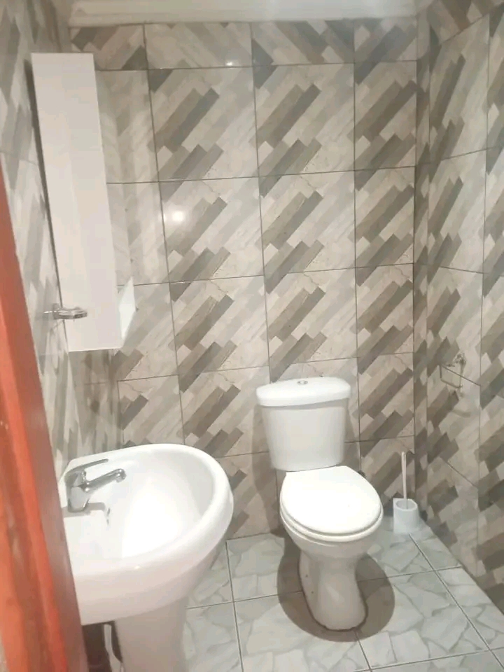 Room to rent in ext 7 next to flat s and golf  in Eldorado Park