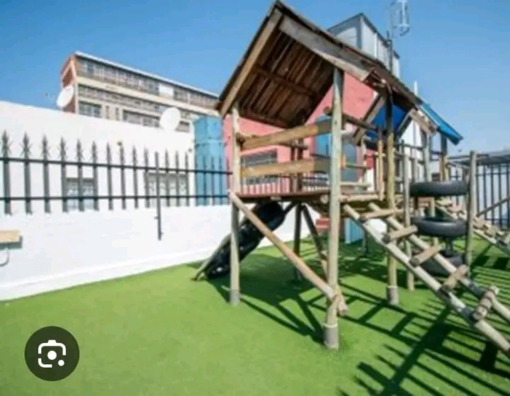 1 bedroom available at legae building
217 li  in Johannesburg
