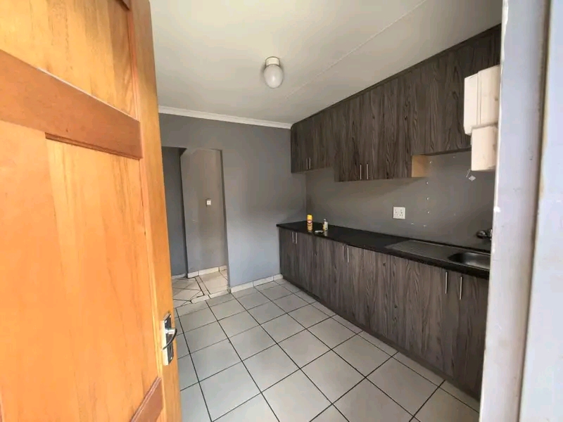 A stunning spacious bachelor with a fitted wa  in Birch Acres