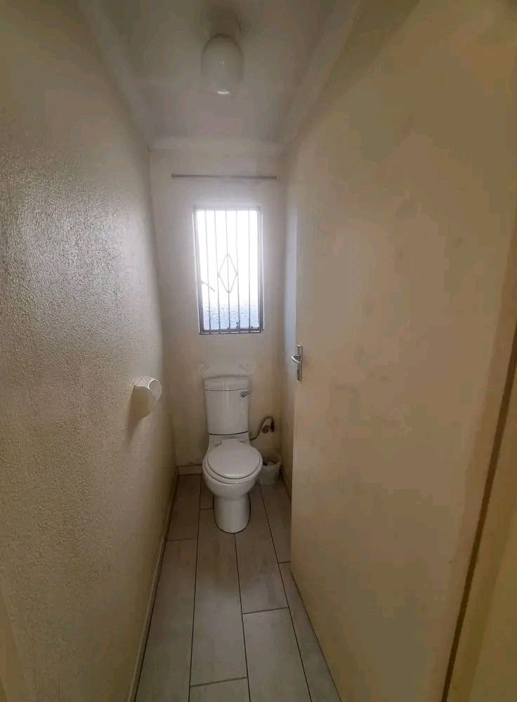Property available for rental 

has 3beds o  in Protea North