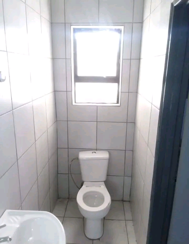 Bachelor rooms still available immediately ex  in Tsakane
