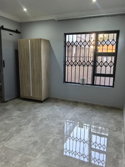 Bachelor units available in naledi
call me
  in Mamelodi West