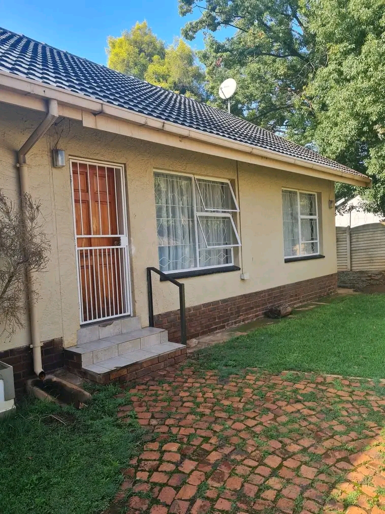 Cottage unit to rent in kempton park 
1 bedr  in Glen Marais Kempton