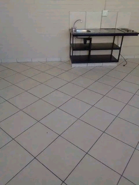 Bachelors and 2bedrooms flats still available  in Johannesburg