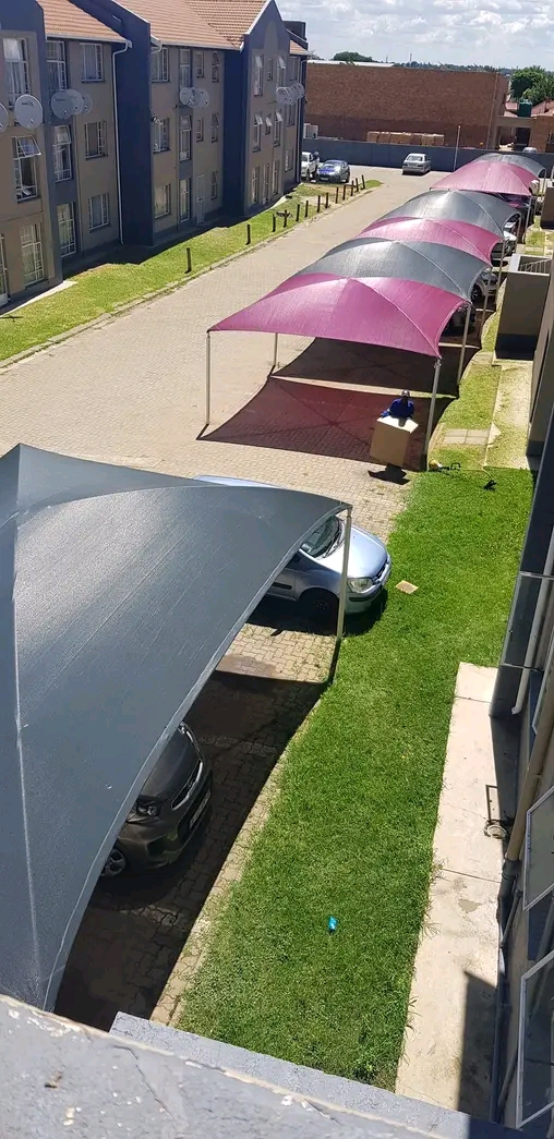 A big room to rent by kemptonian flats 
1 ca  in Kempton Park