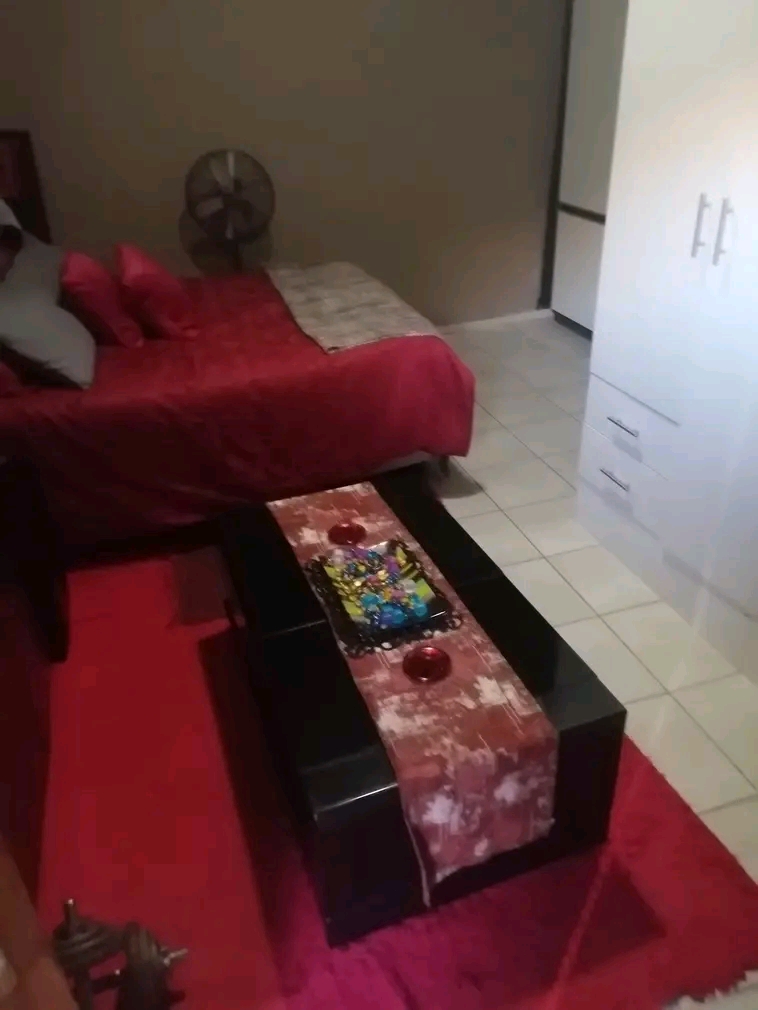 Cottage available in extension 8 from 1 march  in Cosmo City