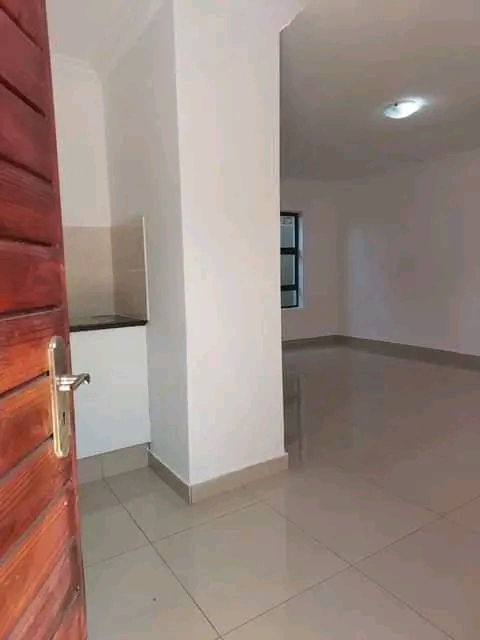 🏡 bachelor room to rent in ext 11, soweto   in Protea Glen