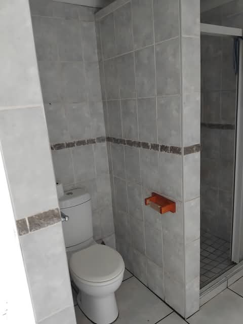 1 bedroom cottage rental 
*on-going renovati  in Clayville