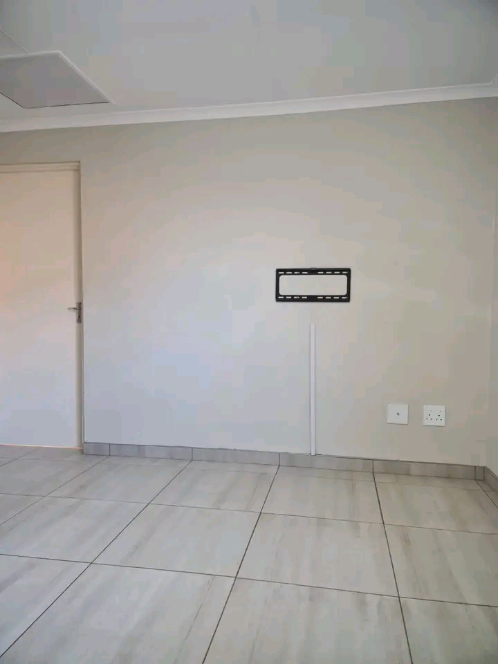 New built 1 bedroom cottage, available immedi  in Vosloorus