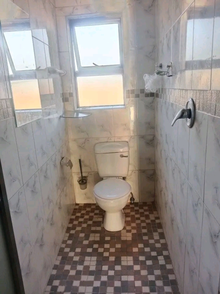 2 room available@ (soweto) for  rental r2700   in Mapetla