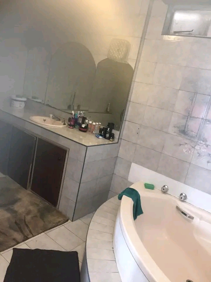 1 bedroom cottage available for rental now ne  in Bramely