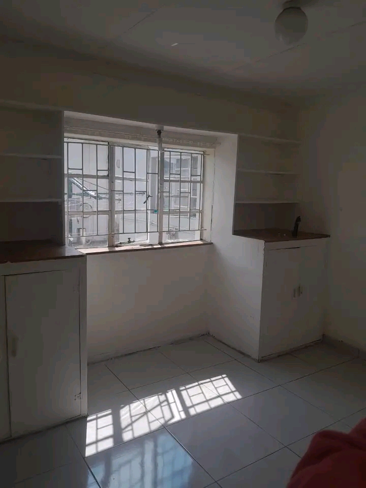 1 bed room cottage for rent in 3300 deposit 1  in Turffontein