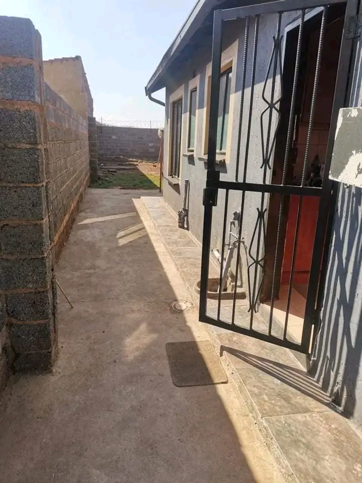 House available to rent at ext 6 nombhela dri  in Vosloorus