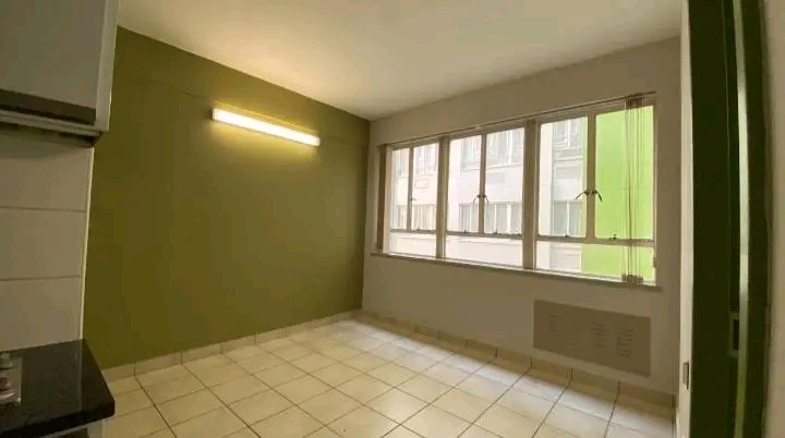 Available now | affordable studio flat  🏙�  in Johannesburg